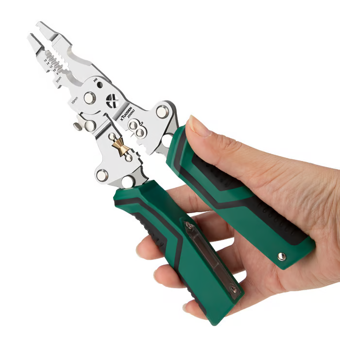 Wire strippers with voltage testing function