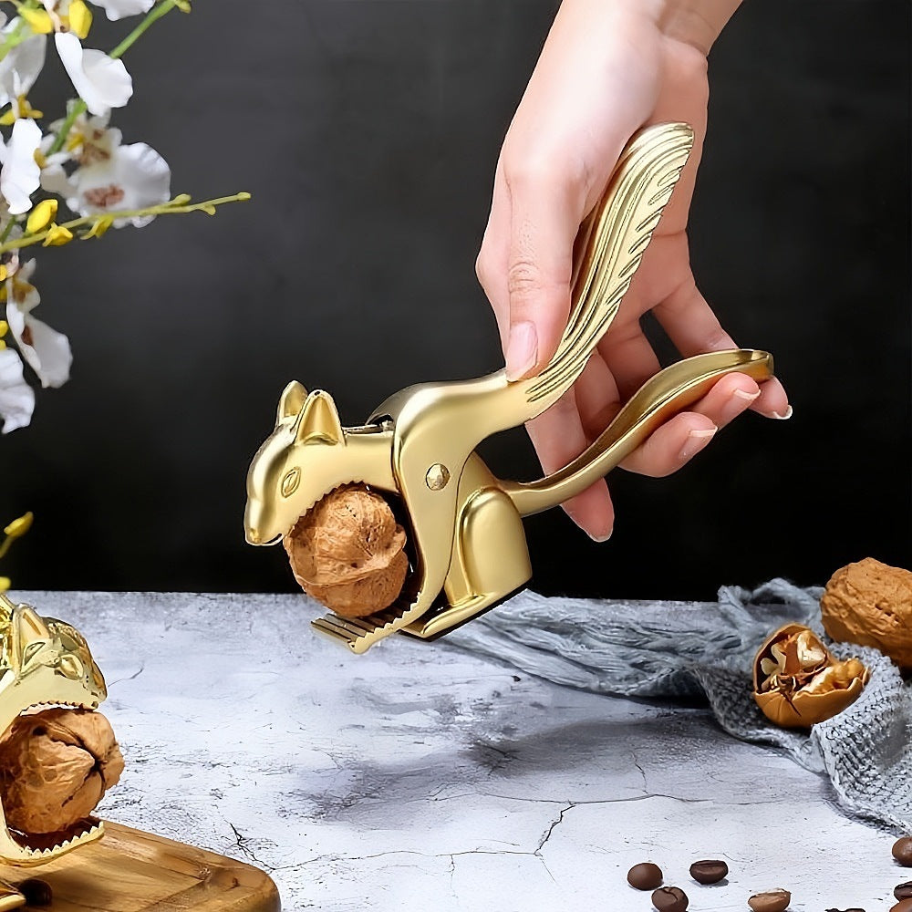 Nut Cracker Tool, Handheld Squirrel Shape Walnut Clip