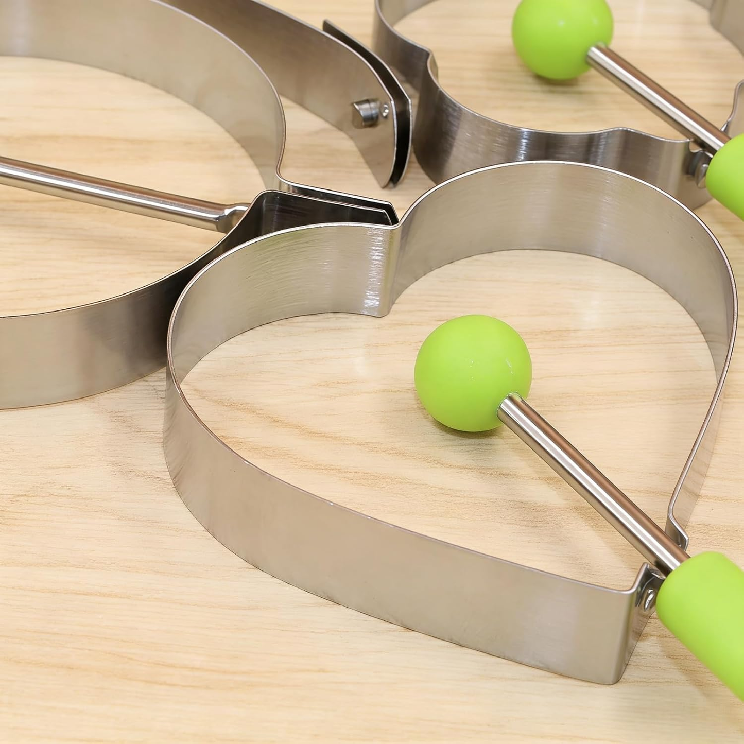 🔥🍳5 pcs Stainless Steel Egg Rings - Non-Stick Pancake Molds