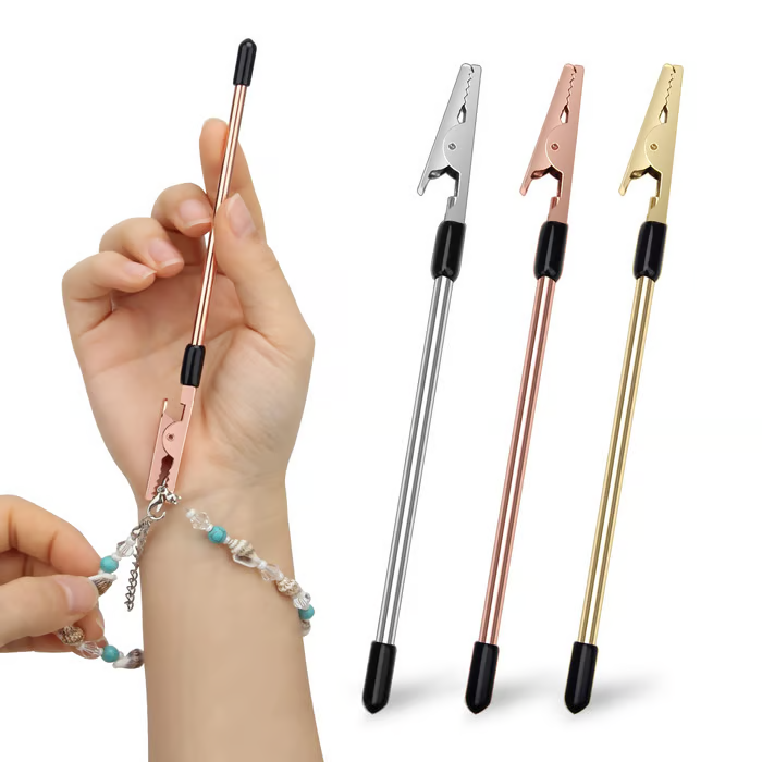 ✨️Bracelet Helper Tool for Self-Wearing Fastening Assistant Easy to Use Versatile for Various Bracelets