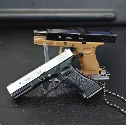 ✨️✨️Pistol Shape Keychain Gun Model Key Collection Gift Gun Shape Pendan